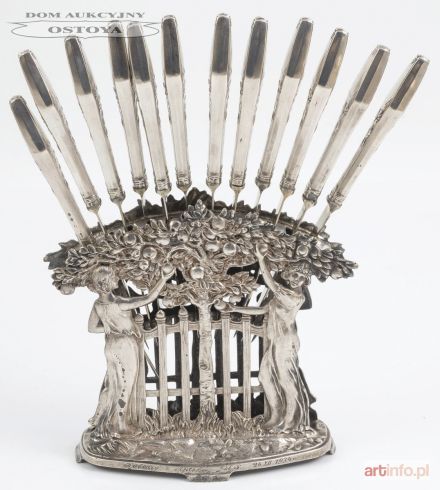 NOŻYKI DO OWOCÓW Z PODSTAWKĄ, Austria, Wiedeń Klinkosch; Polska, Warszawa, Plewkiewicz, ok. 1900