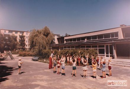 DŁUGOSZ Mikołaj | Jan Tymiński Warszawa Stegny 1978 z serii Pogoda ładna, Betonowe dziedzictwo, 2007