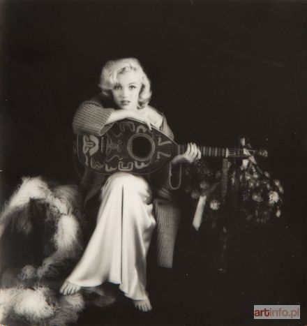 GREENE Milton H. | Marilyn Monroe with a mandolin